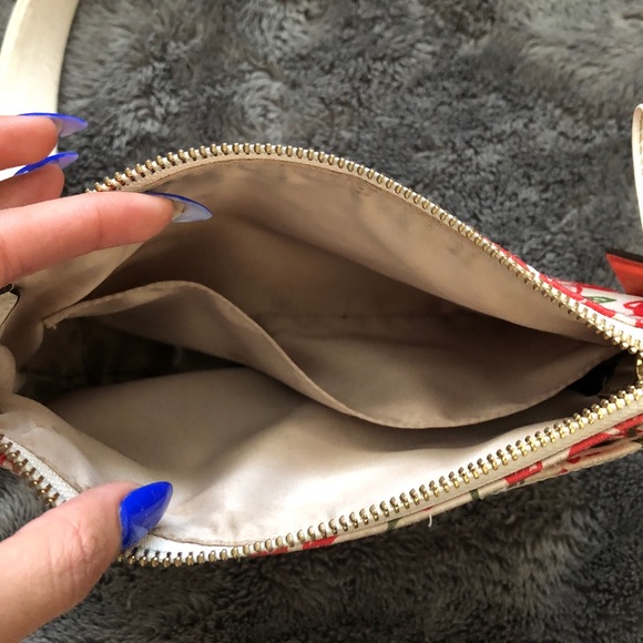 Vintage Coach Cross-Body - Picture 4 of 7